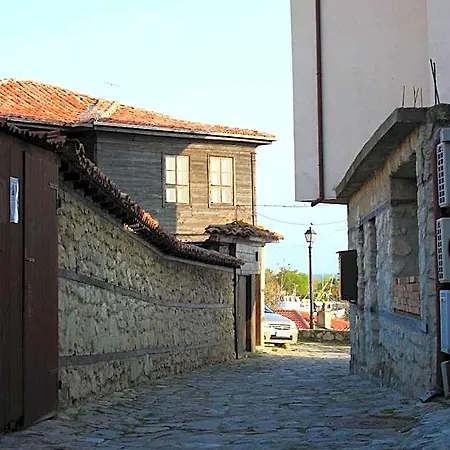 Rony Nesebar